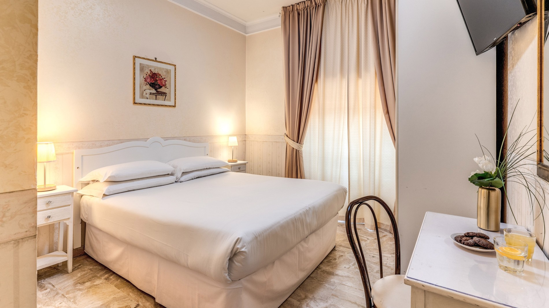 Economy Double room in italy